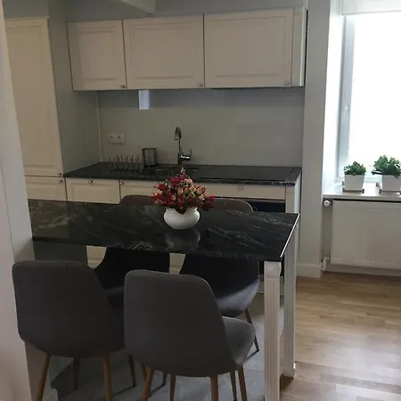 Smolna Apartment *